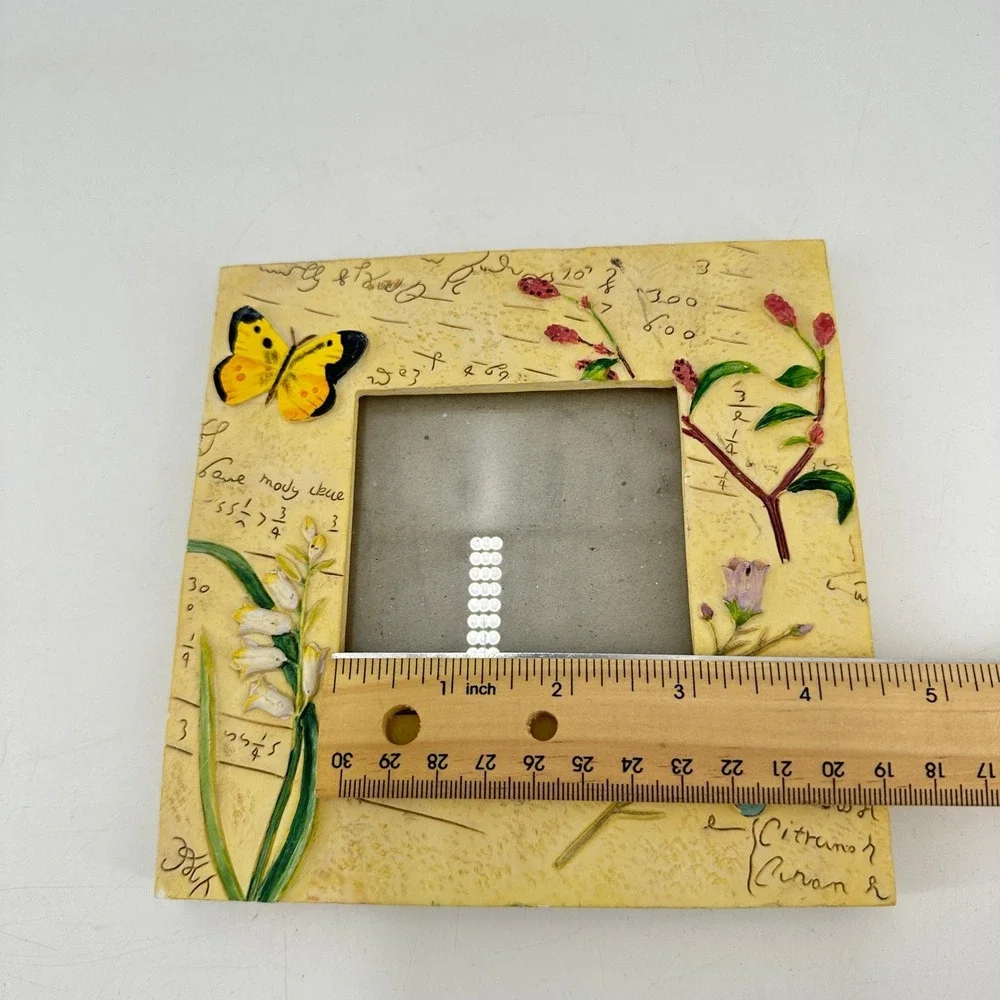 Vintage Style Butterfly‎ Botanical Resin Picture Frame Yellow 3D Floral 3x3